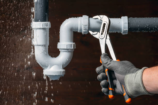 Professional Leak Detection technician working in Oradell, NJ